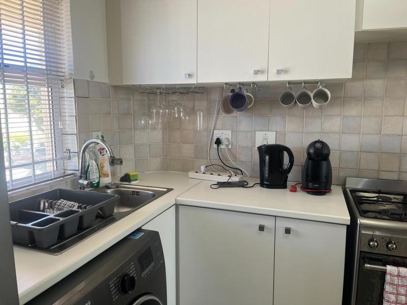 2 Bedroom Property for Sale in Bergvliet Western Cape